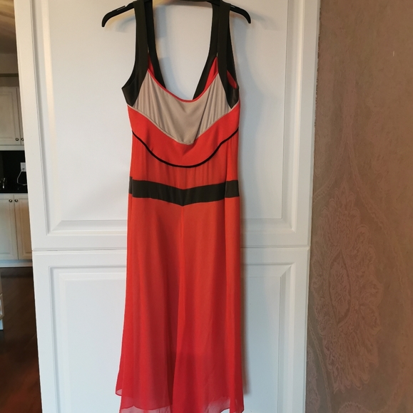 BCBG MaxAzria RUNWAY 100% silk dress - Picture 6 of 8